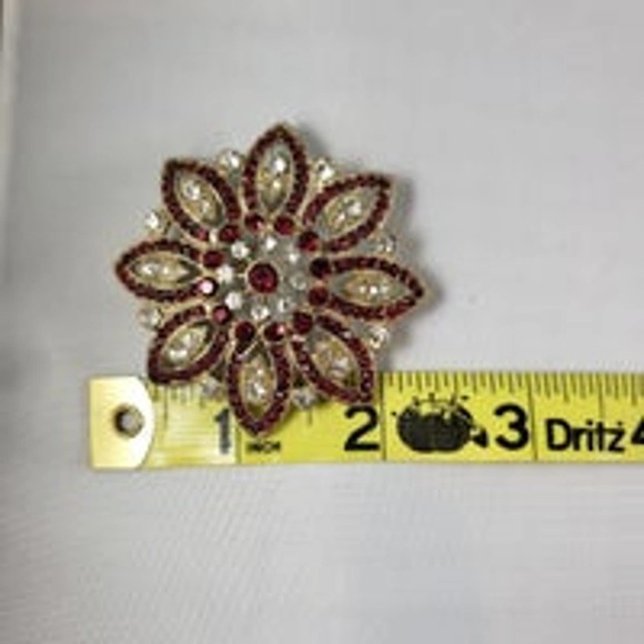 Vintage Monet Red and clear gold tone flower pin brooch - Picture 2 of 5